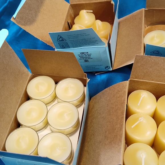 Lily of the valley Party Lite Votive and Tealight candles - Picture 9 of 12